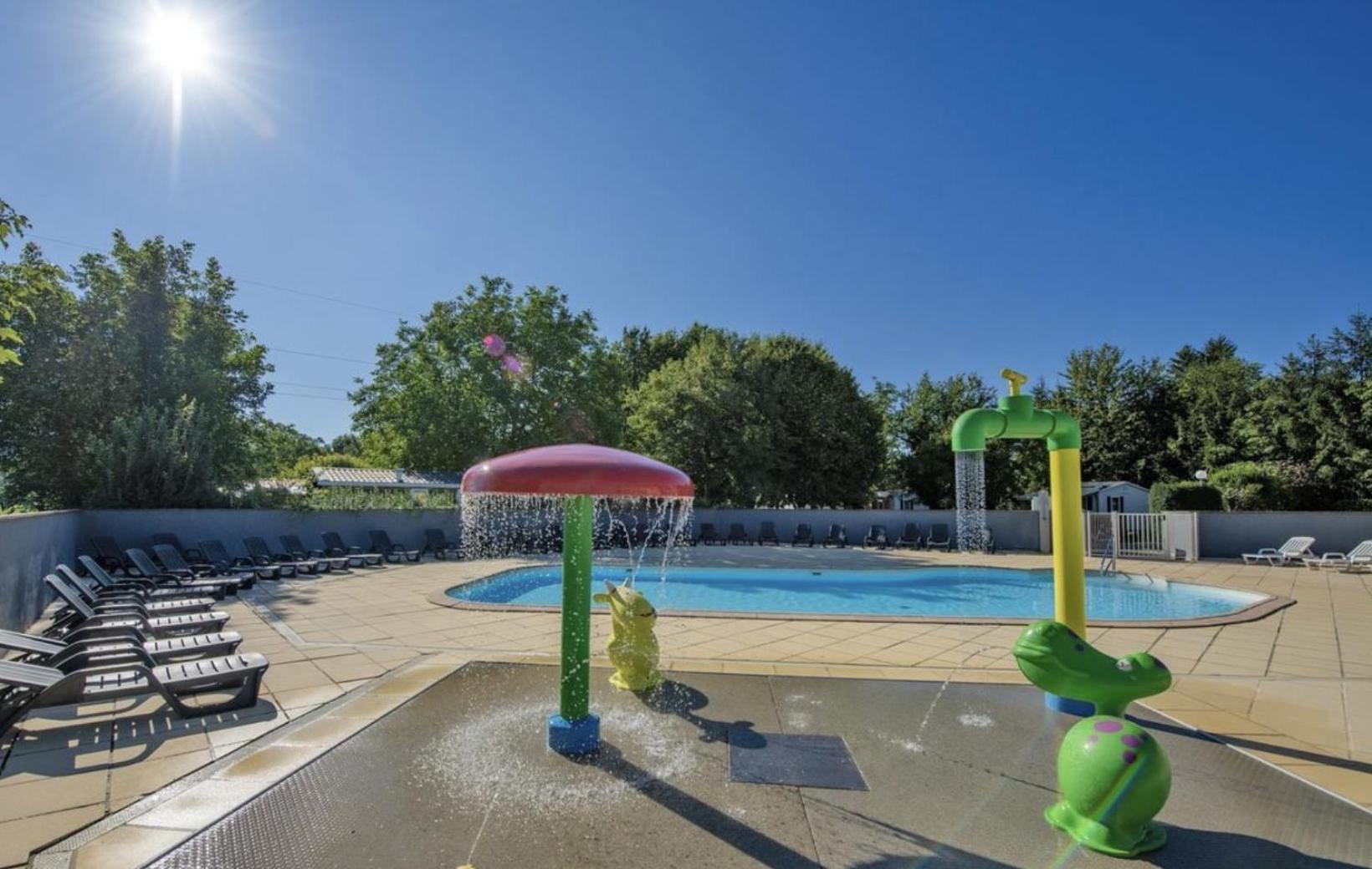 Le Muscat - Bungalow Pour 5 - Tv - Clim Boofzheim Εξωτερικό φωτογραφία